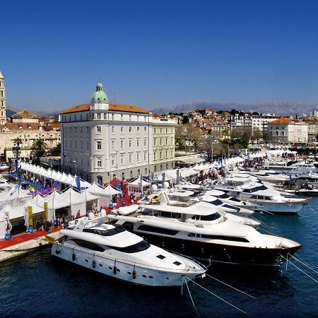 Modern Apartment Near Split & Trogir Kaštela Εξωτερικό φωτογραφία
