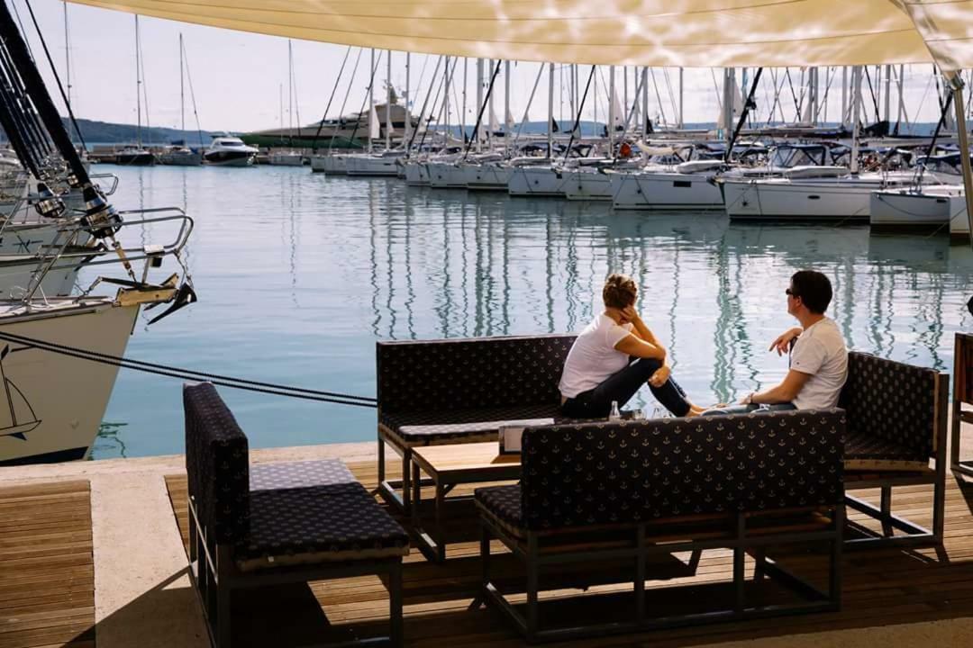 Modern Apartment Near Split & Trogir Kaštela Εξωτερικό φωτογραφία